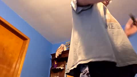 Snapshot of edwardaims_2please chatting on November 16, 5:51 pm edwardaims_2please online show from November 16, 5:51 pm