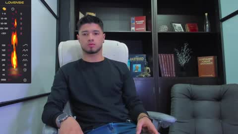 Snapshot of edwardross_ chatting on January 17, 11:38 am Edward Ross online show from January 17, 11:38 am