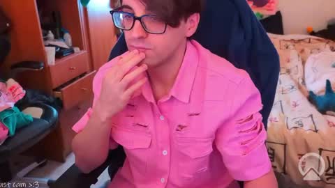 Alex online show from May 21, 2:02 pm