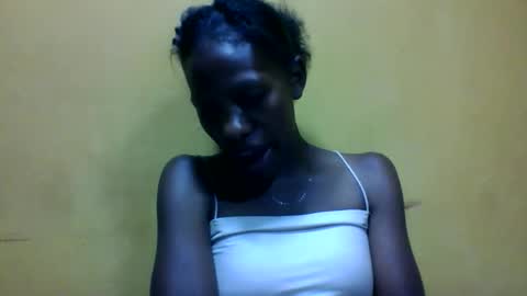 edwige770943 online show from April 19, 6:10 pm