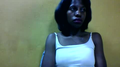 edwige770943 online show from April 21, 4:12 pm