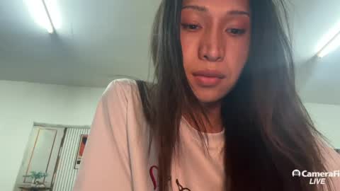 Snapshot of edza25377 chatting on May 14, 12:01 pm edza25377 online show from May 14, 12:01 pm