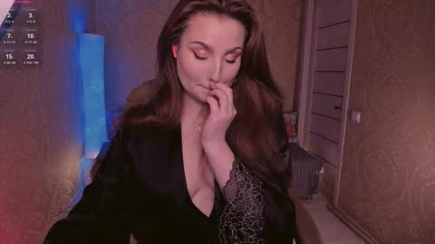 eesmaaarr online show from November 4, 10:53 pm