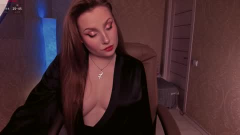 eesmaaarr online show from December 19, 11:45 pm