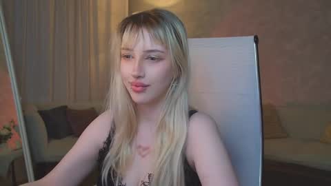 Snapshot of eevamarie chatting on March 27, 5:12 pm EVA NON NUDE online show from March 27, 5:12 pm