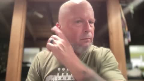 Snapshot of eevilempire chatting on March 3, 6:47 pm Harley Biker online show from March 3, 6:47 pm