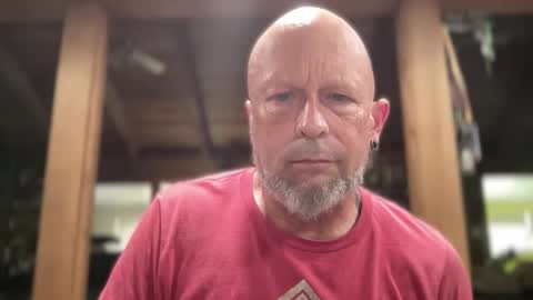 Snapshot of eevilempire chatting on March 4, 6:58 pm Harley Biker online show from March 4, 6:58 pm