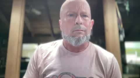 Snapshot of eevilempire chatting on March 17, 5:27 pm Harley Biker online show from March 17, 5:27 pm