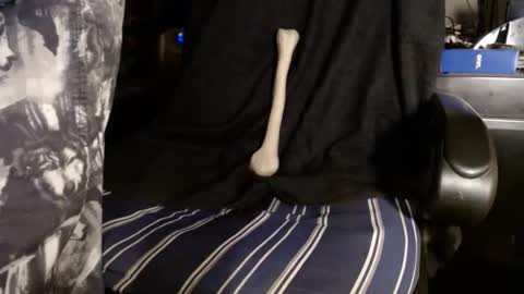 eeyoreeeyore online show from November 10, 10:31 pm