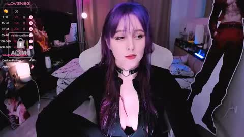 Snapshot of effie_lee chatting on December 1, 10:31 am Effie online show from December 1, 10:31 am