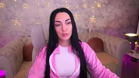 effie_luvv online show from February 2, 7:29 am