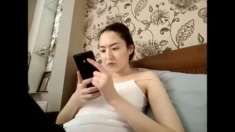 Effy online show from May 10, 10:53 am