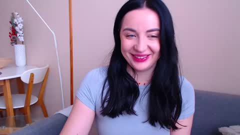 Snapshot of effy_m chatting on December 24, 9:39 am Effy online show from December 24, 9:39 am