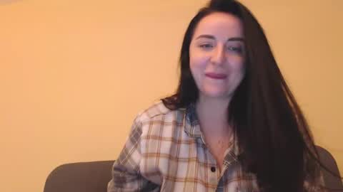 Snapshot of effy_m chatting on January 6, 8:07 pm Effy online show from January 6, 8:07 pm