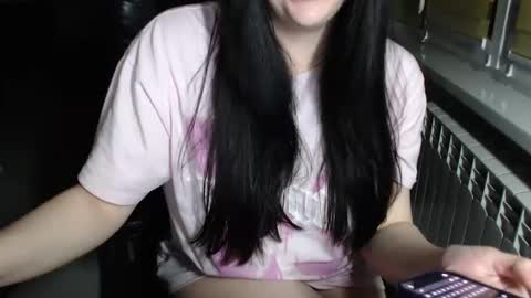 Effy online show from May 5, 7:44 pm