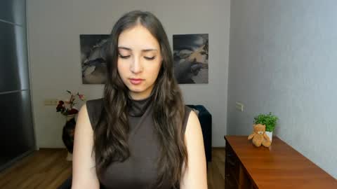 Effy Royse online show from May 8, 5:46 am