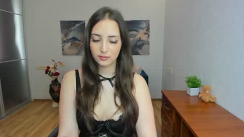 Effy Royse online show from June 28, 5:24 am