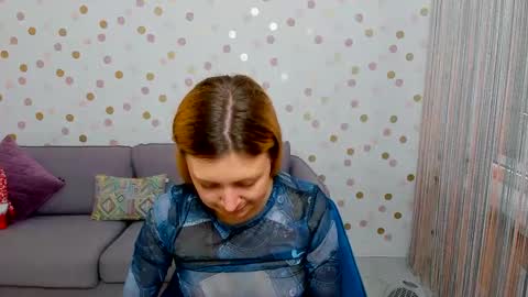 Snapshot of effyangel chatting on December 8, 12:30 pm Effy online show from December 8, 12:30 pm