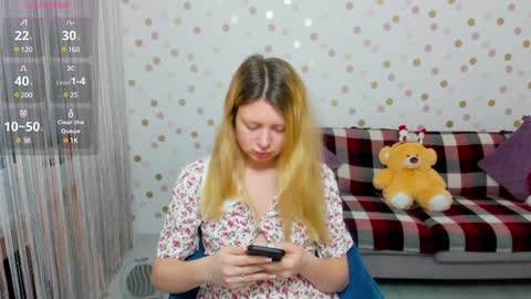 Snapshot of effyangel chatting on January 14, 5:40 am Effy online show from January 14, 5:40 am