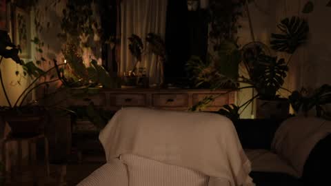 Effy online show from April 7, 12:44 am