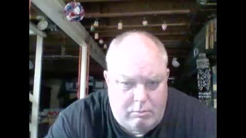 efriff online show from May 18, 11:32 pm