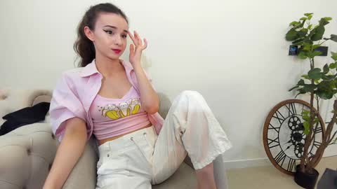 Snapshot of ehotlovea chatting on January 31, 5:09 am Erik and Alice online show from January 31, 5:09 am