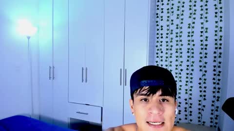 eiden_allenx1 online show from December 2, 1:57 pm
