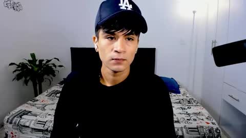 eiden_allenx1 online show from December 27, 11:06 am