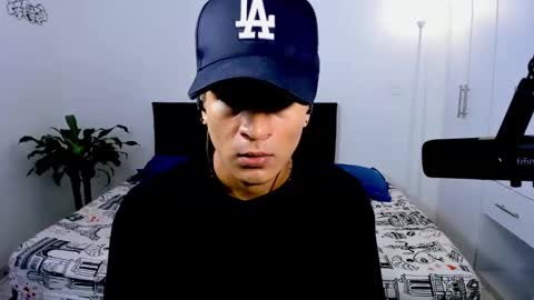 eiden_allenx1 online show from December 27, 2:22 pm