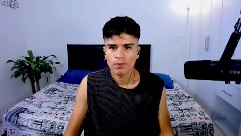 eiden_allenx1 online show from December 27, 7:24 pm