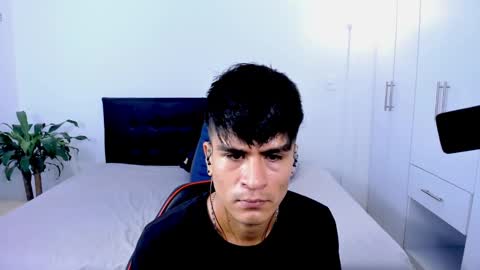 eiden_allenx1 online show from January 2, 5:07 pm