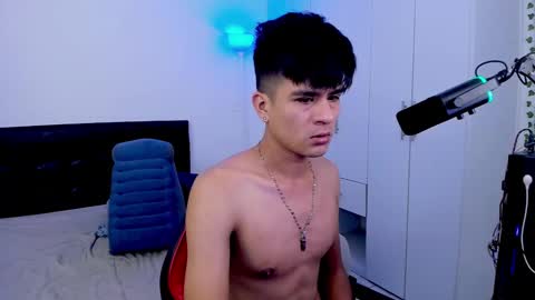 eiden_allenx1 online show from January 28, 10:23 am