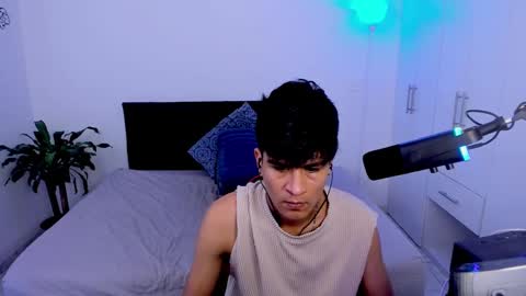 eiden_allenx1 online show from February 6, 4:14 pm