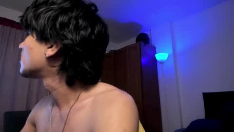 eiden_allenx1 online show from February 13, 11:17 am