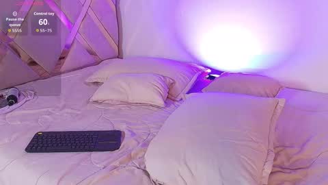 Snapshot of eiden_blake chatting on February 20, 6:37 am Eiden Blake online show from February 20, 6:37 am