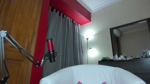 Snapshot of eileen_pinkman chatting on September 14, 11:04 pm eileen_pinkman online show from September 14, 11:04 pm