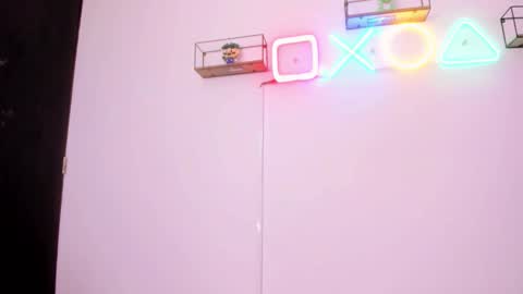 Snapshot of eileen_tanihara chatting on February 12, 6:14 pm eileenn tanihara online show from February 12, 6:14 pm