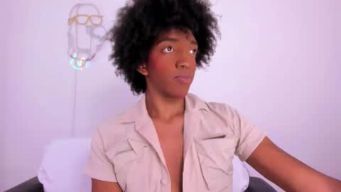 Snapshot of eileen_tanihara chatting on February 14, 8:33 am eileenn tanihara online show from February 14, 8:33 am