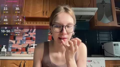 eileencrowday online show from April 20, 3:09 am