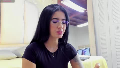 Snapshot of eileenestrada chatting on December 19, 2:57 pm Eileen from your heart online show from December 19, 2:57 pm