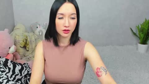 eileenmoores online show from February 4, 4:13 pm