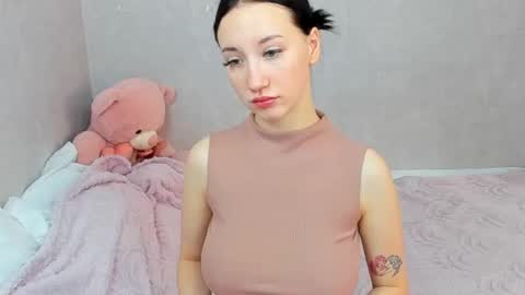 Snapshot of eileenmoores chatting on February 20, 9:10 am eileenmoores online show from February 20, 9:10 am