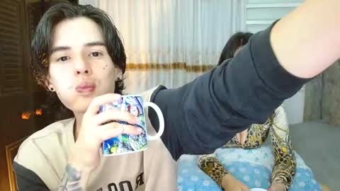 eimy_andres online show from November 18, 10:41 am