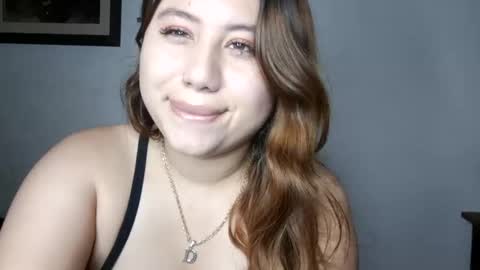 EIMY   MODEL INDEPENDENT online show from December 22, 3:11 am