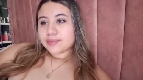 EIMY   MODEL INDEPENDENT online show from February 24, 5:22 pm