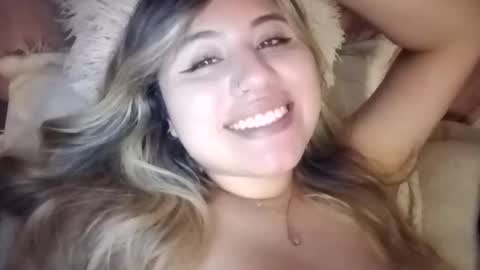 EIMY   MODEL INDEPENDENT online show from March 1, 9:11 am