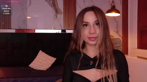 Eimy rose online show from May 19, 2:34 pm