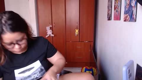 eimy_saenzz online show from March 15, 3:18 pm