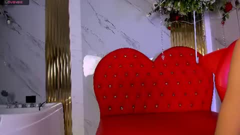 eimy online show from July 4, 1:17 pm