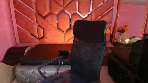 Eimy online show from November 10, 2:16 pm